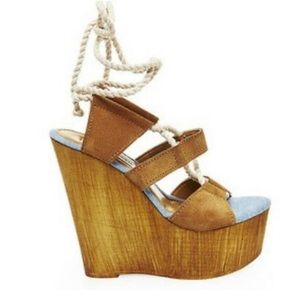 Steve Madden platform wedge